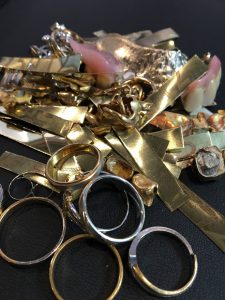 金歯 金スクラップ コンビリング 歯科材