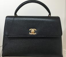 シャネルCHANELケリー型キャビアスキン