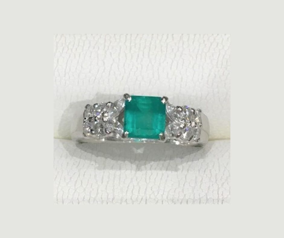 【エメラルド 0.90CT 】Pt900 リング