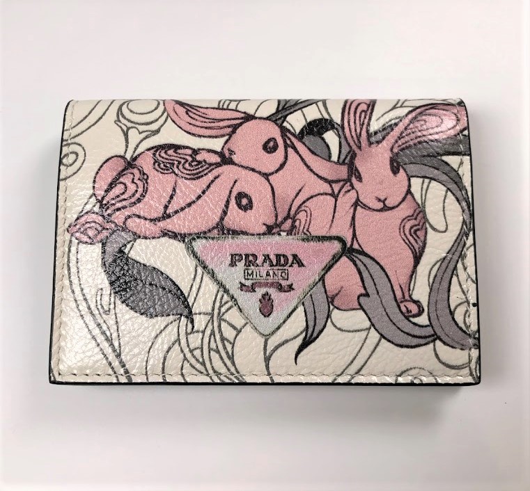 プラダ ラビット 二つ折り財布